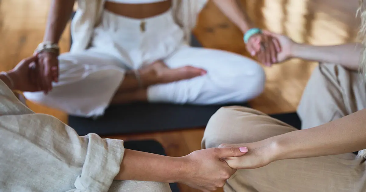 Déconstruisons les idées préconçues et les préjugés sur le yoga 🧘♂️🌍